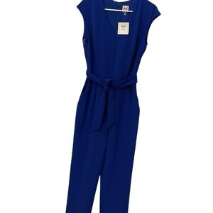 NWT Anne Klein Women’s V-Neck  Sleeveless Belted Jumpsuit size 6 in Blue.